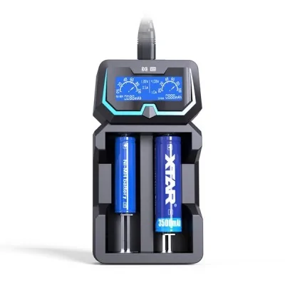Chargeur de batterie X2 Xtar Light avec écran digital et deux emplacements pour piles Chargeur de batterie X2 Xtar Light avec écran digital et deux emplacements pour piles